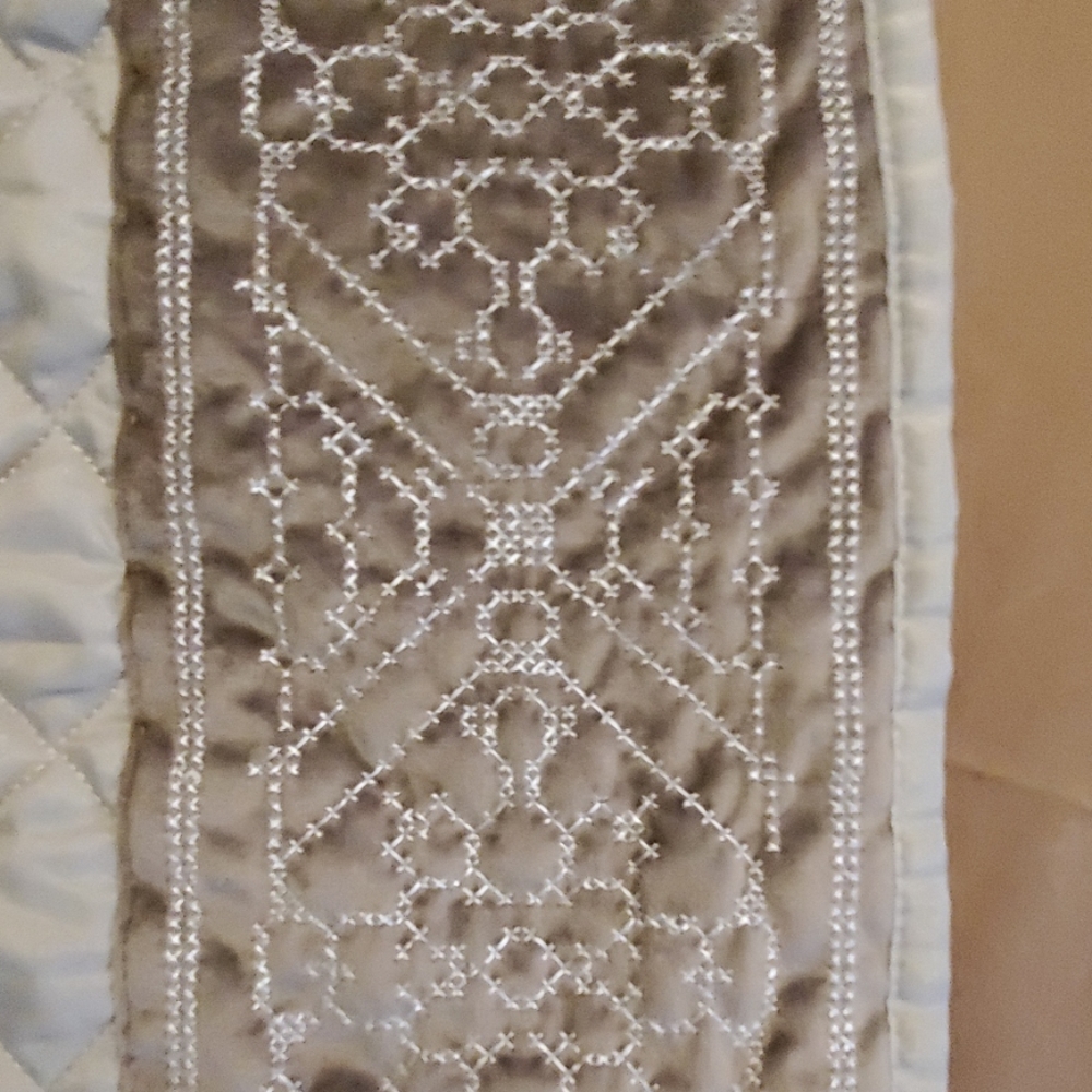 Standard sham - Picture 2 of 3
